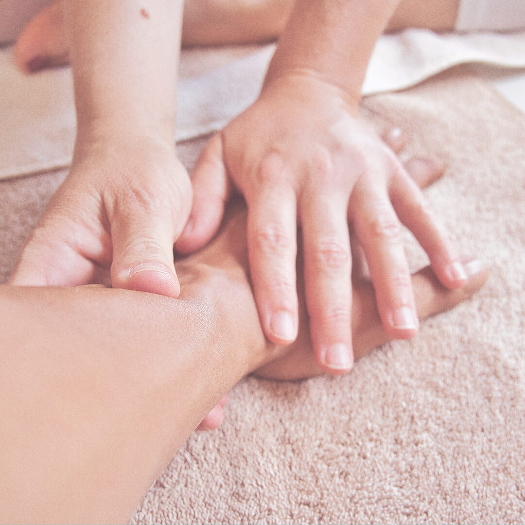 Body Scrub + Relaxation Massage